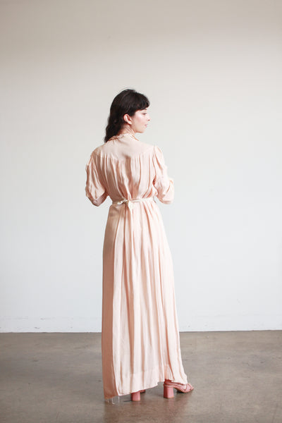 1900s Light Pink Cotton Applique Nightdress
