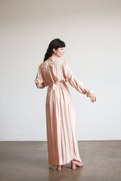 1900s Light Pink Cotton Applique Nightdress