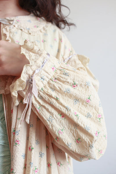1800s Ecru Cotton Calico Lace Bib Duster