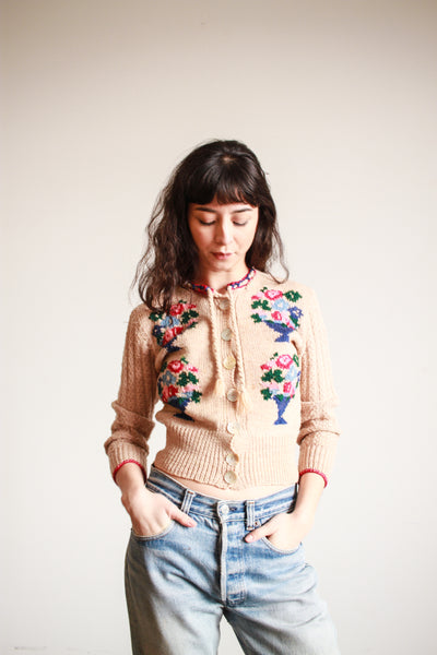 1970s Tan Wool Bouquet Knit Cardigan