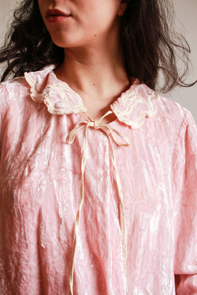 1940s Bubblegum Pink Velour Bed Jacket