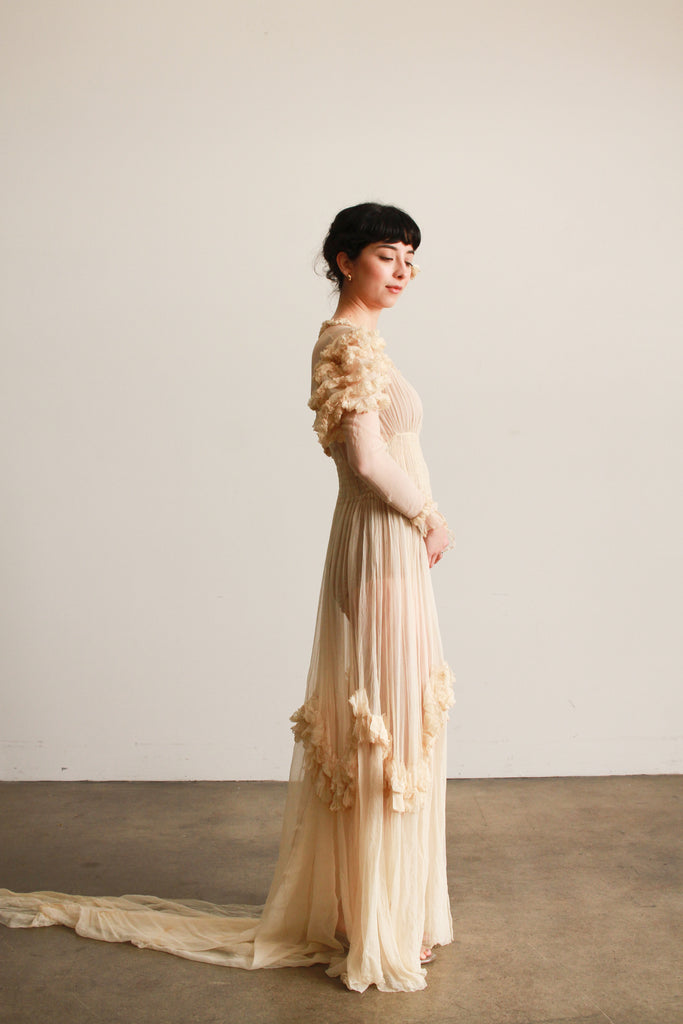 1930s Cream Silk Chiffon Ruffled Smocked Gown – Blossom Vintage