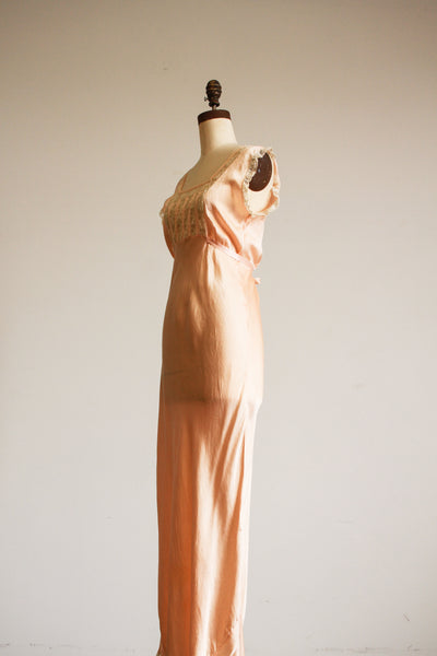 1930s Peach Silk Charmeuse Lace Paneled Bias Slip Dress