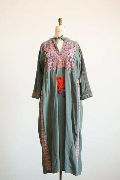 1970s Turquoise Pink Embroidered Kaftan