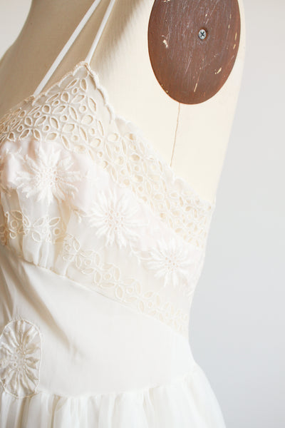 1950s Cream Nylon Lace Embroidery Slip Dress