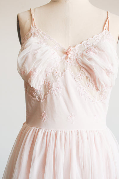 1950s Light Pink Nylon Lace Trim Slip Dress
