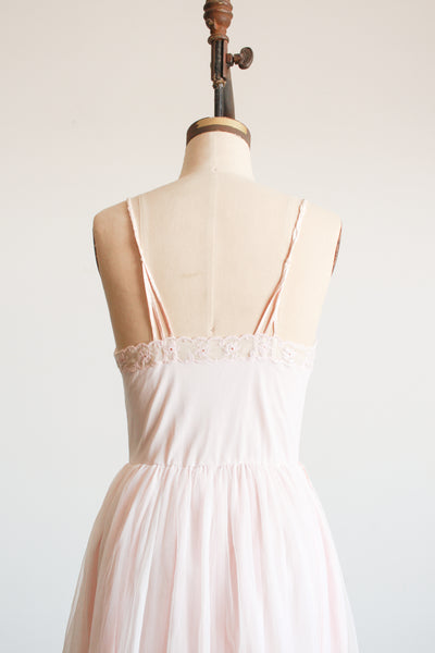 1950s Light Pink Nylon Lace Trim Slip Dress