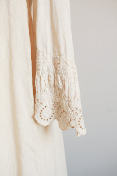 1900s Beige Cotton Lace Bib Duster Nightgown