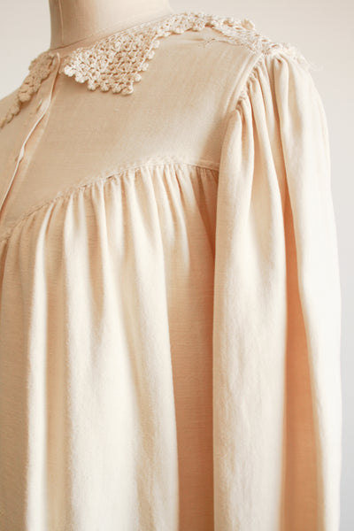 1900s Cream Cotton Crochet Collar Nightgown