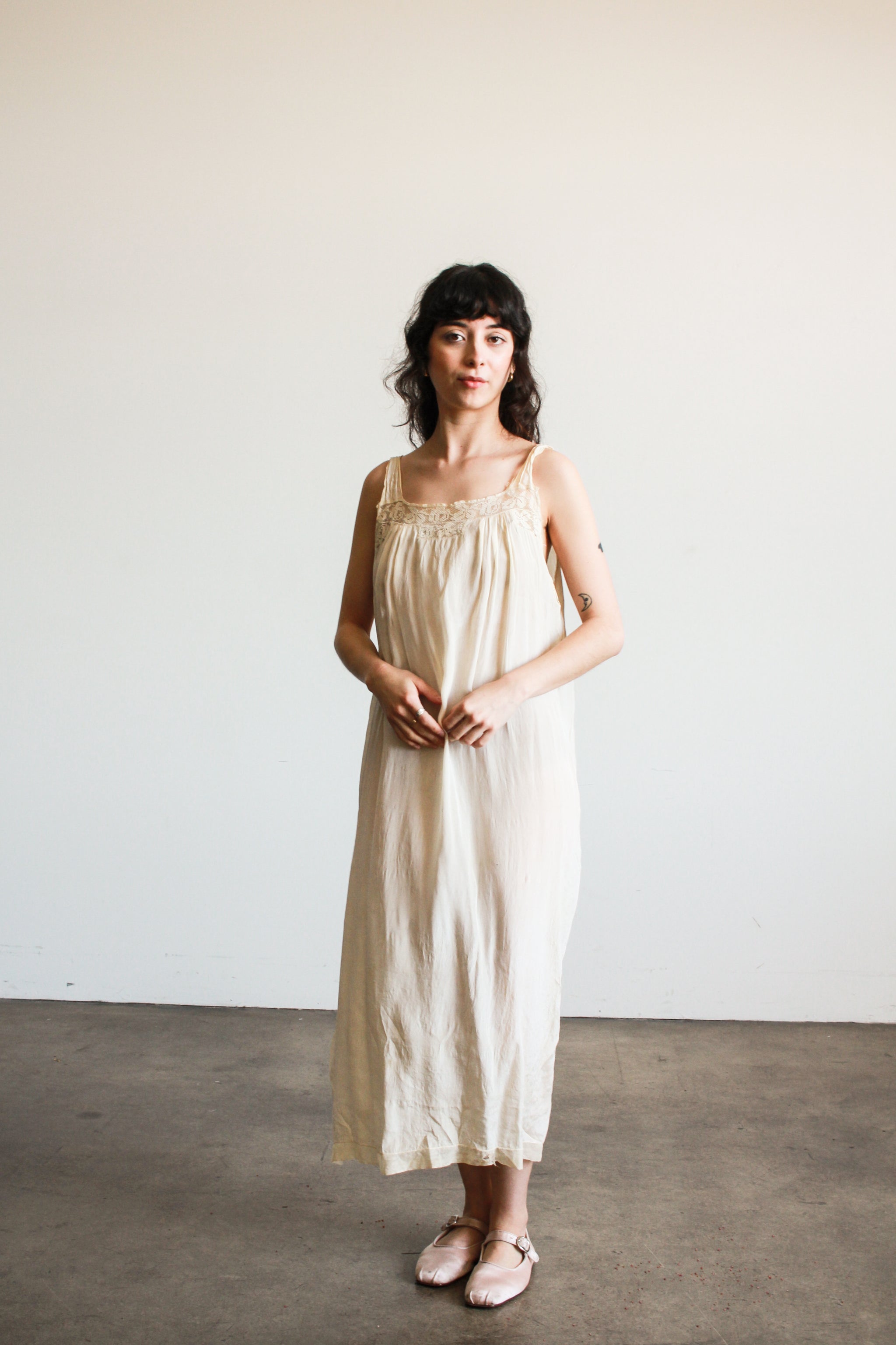 ワンピース Lace dress with cotton inserts and organic silk IMG_5644_2048x.jpg?v=1712880947
