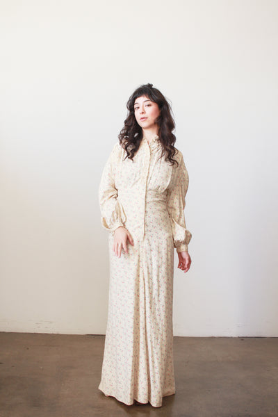 1900s Pale Yellow Cotton Floral Nightdress