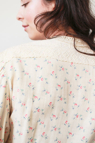 1900s Pale Yellow Cotton Floral Nightdress