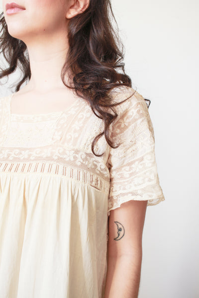 1900s Cream Lace Embroidered Cotton Nightgown