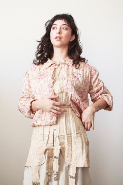 1950s Pink Quilted Rose Bed Jacket