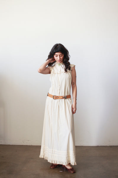 1900s Cream Cotton Lace Yoke Sleeveless Nightgown