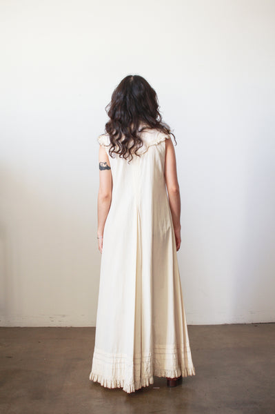 1900s Cream Cotton Lace Yoke Sleeveless Nightgown
