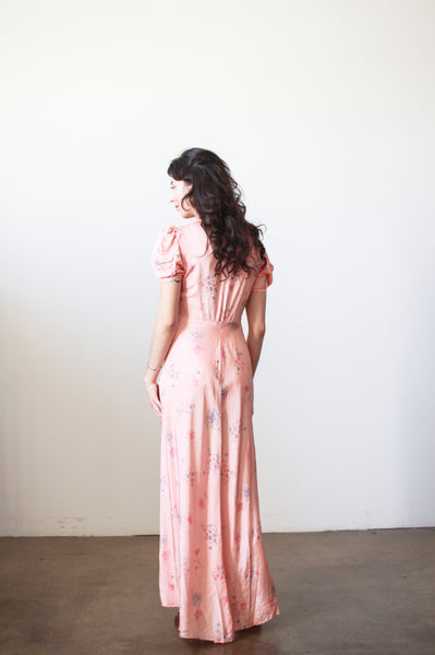 1940s Pink Cold Rayon Floral Puff Sleeve Dress