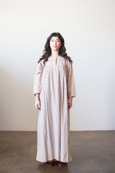 1900s Gray Cotton Floral Nightgown