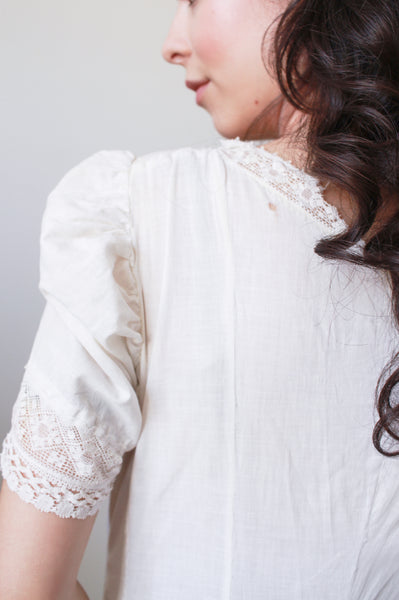Antique Ivory Lace Trim Short Sleeve Chemise