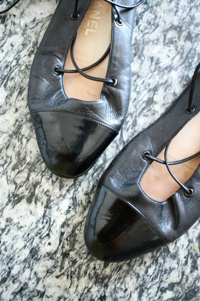 1980s Chanel Black Leather Lace Up Ballet Flats | 37