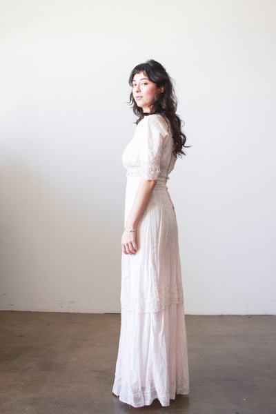 1910s Light Pink Cotton Voile Lace Trim Lawn Dress