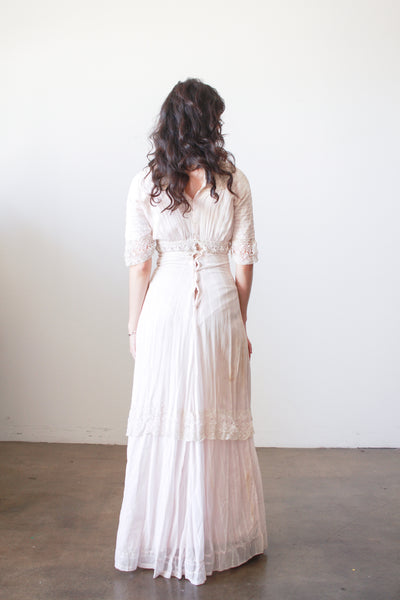 1910s Light Pink Cotton Voile Lace Trim Lawn Dress