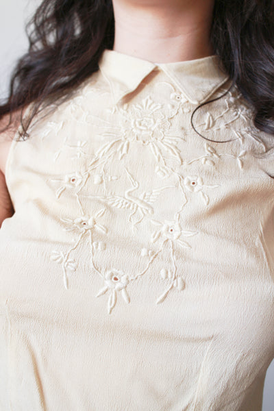 1930s Ecru Pongee Silk Embroidered Sleeveless Blouse