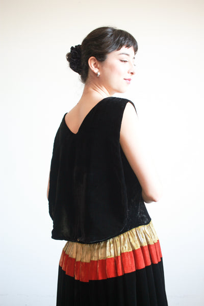 1920s Black Silk Velvet Scalloped Lamé Dress