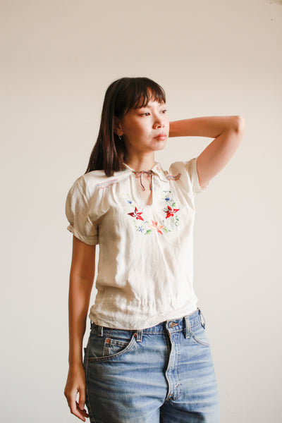 1950s White Rayon Peasant Blouse