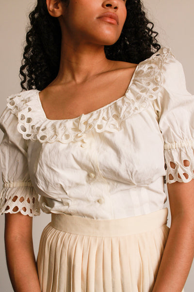 1950s White Cutout Trim Blouse