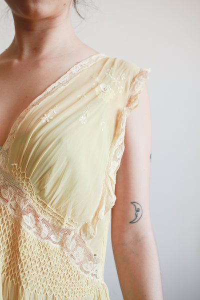 1930s Buttercream Silk Smock Sleeveless Nightgown