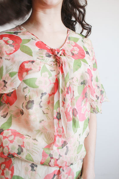 1920s Red and Green Silk Apple Blossom Capelet Dress