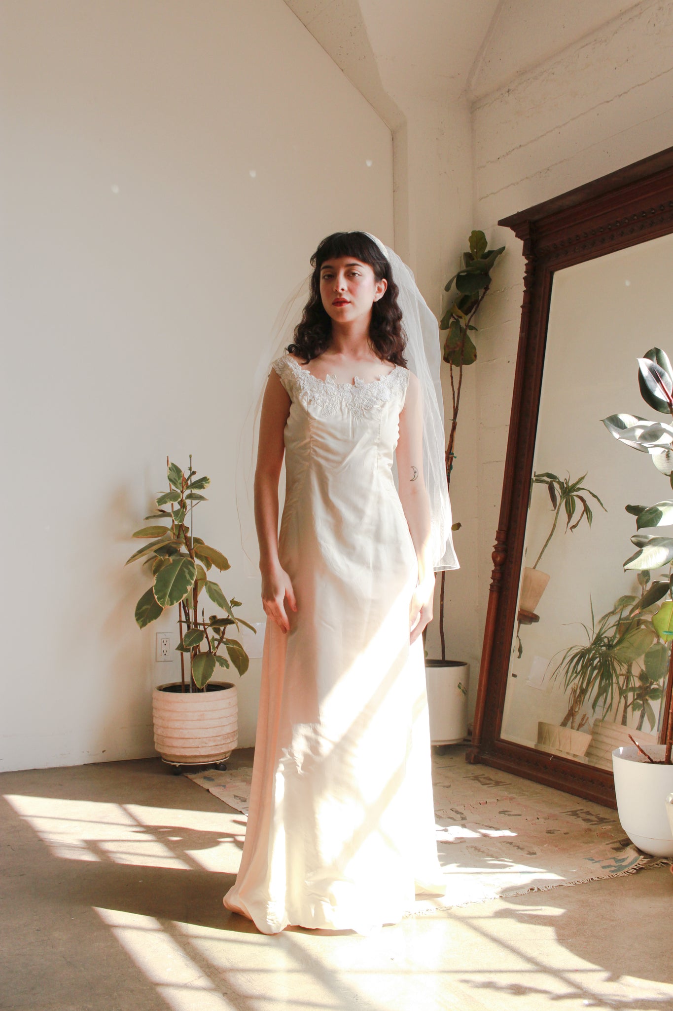 1960s Cream Sleeveless Sheath Dress