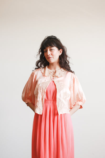 1930s Peach Silk Charmeuse Lace Smocked Puff Sleeve Bed Jacket