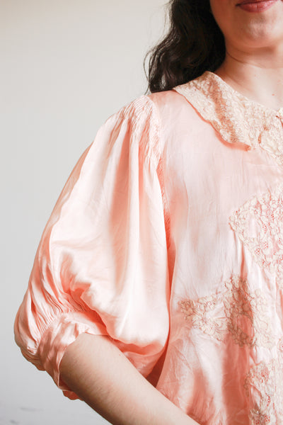 1930s Peach Silk Charmeuse Lace Smocked Puff Sleeve Bed Jacket