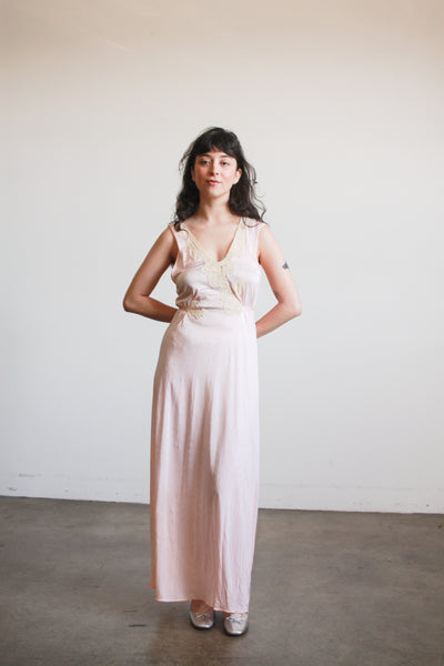 1930s Pink Jersey Knit Nightgown