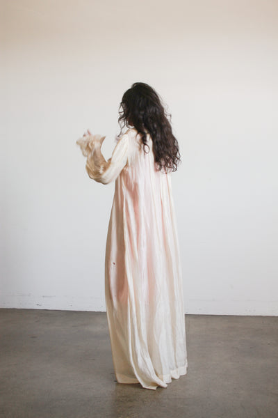 1900s Beige Tissue Silk Long Sleeve Night Gown