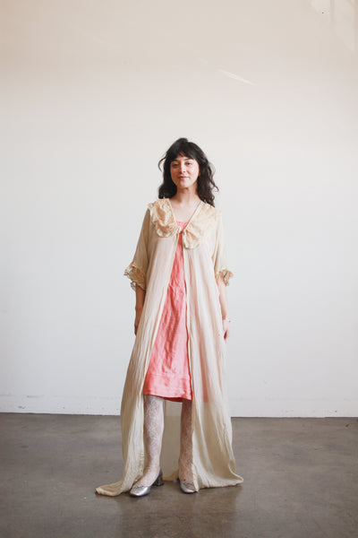 1900s Pistachio Silk Lace Collar Peignoir