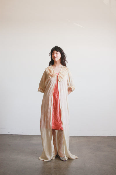 1900s Pistachio Silk Lace Collar Peignoir
