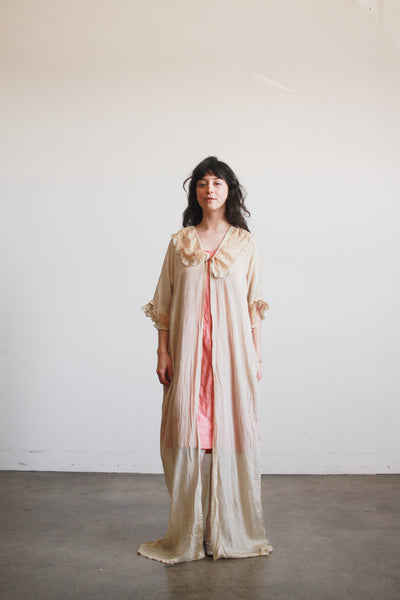 1900s Pistachio Silk Lace Collar Peignoir