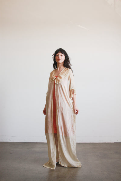 1900s Pistachio Silk Lace Collar Peignoir