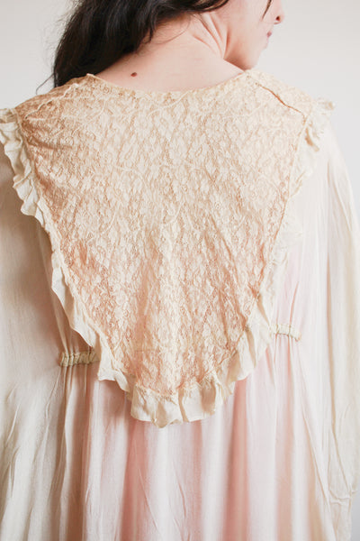 1900s Pistachio Silk Lace Collar Peignoir