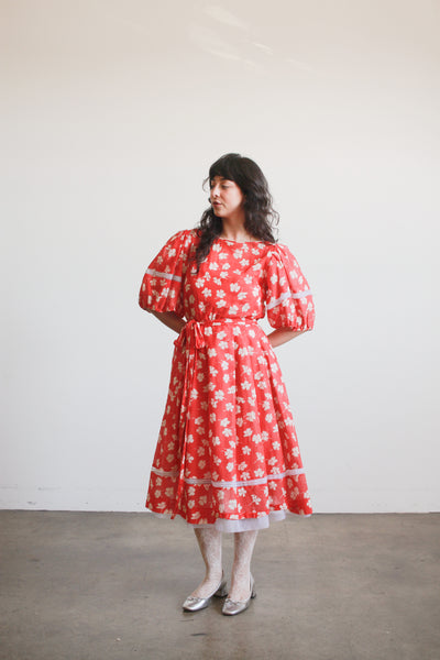 1980s Nipon Boutique Poppy Cotton Floral Puff Sleeve Dress
