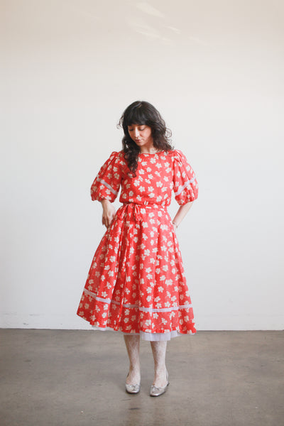 1980s Nipon Boutique Poppy Cotton Floral Puff Sleeve Dress