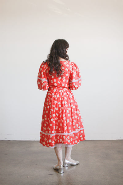 1980s Nipon Boutique Poppy Cotton Floral Puff Sleeve Dress