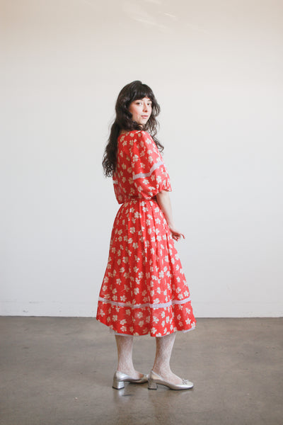 1980s Nipon Boutique Poppy Cotton Floral Puff Sleeve Dress