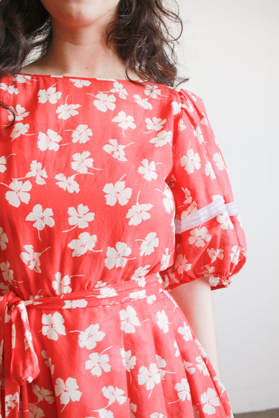 1980s Nipon Boutique Poppy Cotton Floral Puff Sleeve Dress