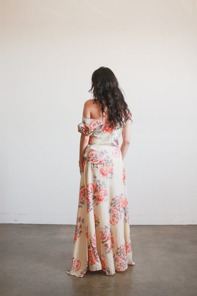 1930s Beige Floral Drop Waist Puff Sleeve Gown