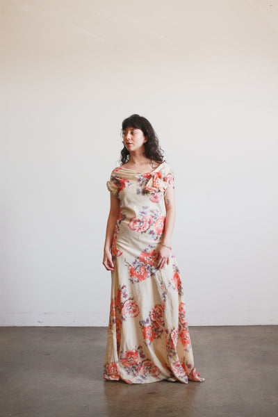 1930s Beige Floral Drop Waist Puff Sleeve Gown