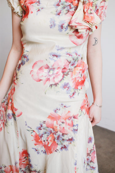 1930s Beige Floral Drop Waist Puff Sleeve Gown